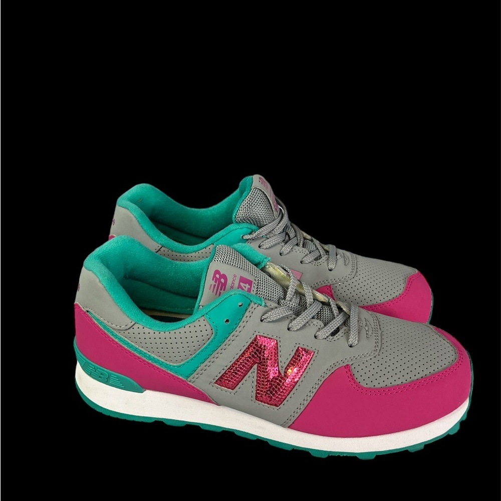 New balance 574 sequins logo sneakers women’s size 6